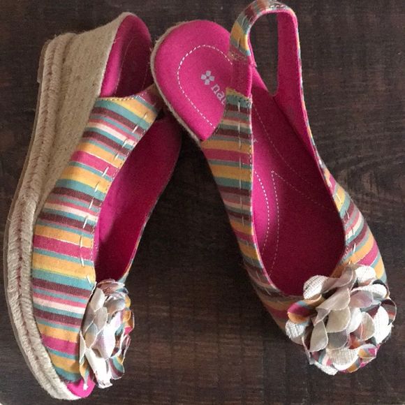Naturalizer Shoes - 🌻Naturalizer striped wedge